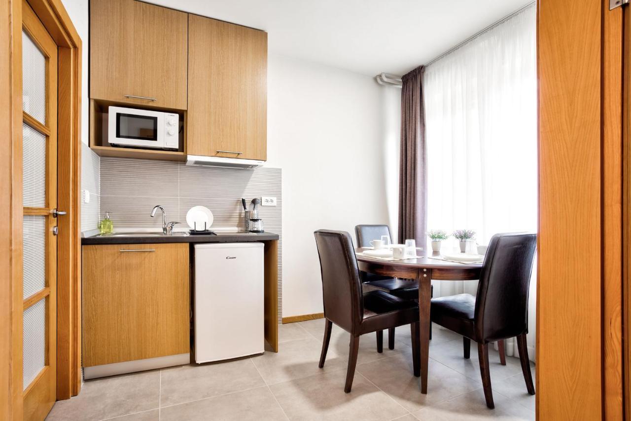 Booking Apartments Belgrade Exterior photo